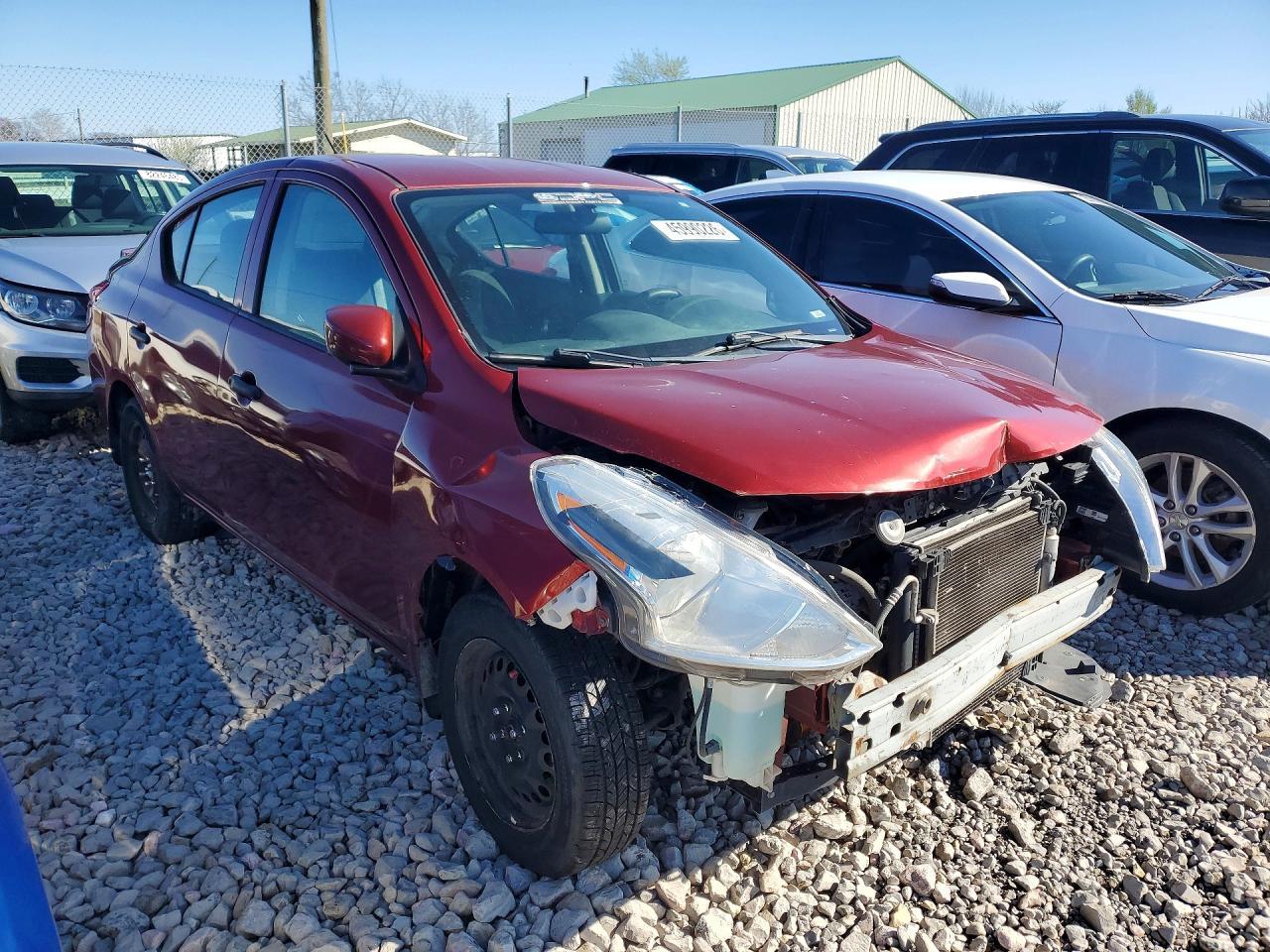 2017 Nissan Versa S - Фото 4