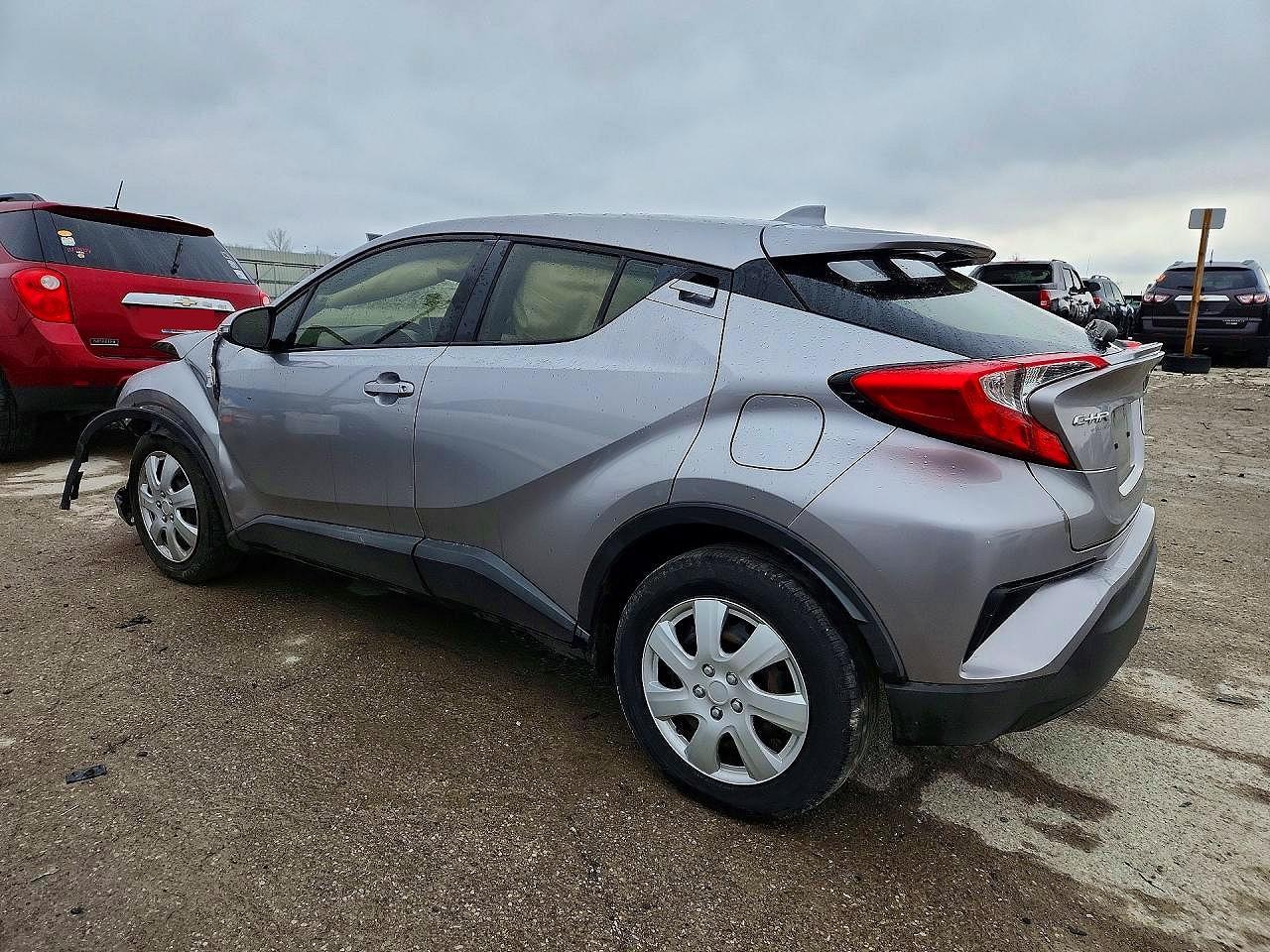 2019 Toyota C-Hr Le - Фото 2