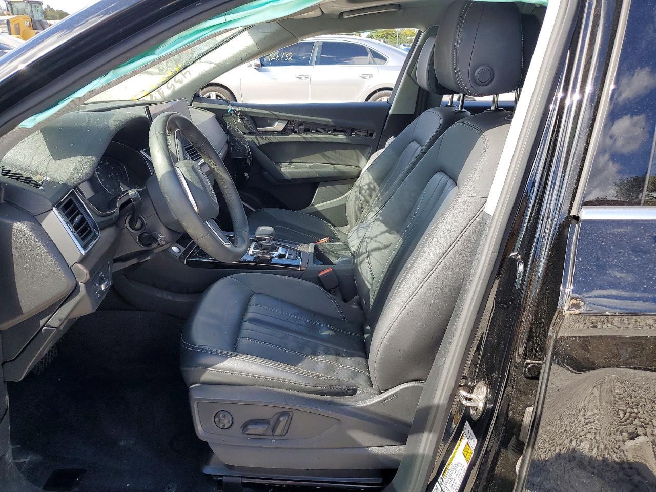2023 Audi Q5 Premium 40 - Image 7
