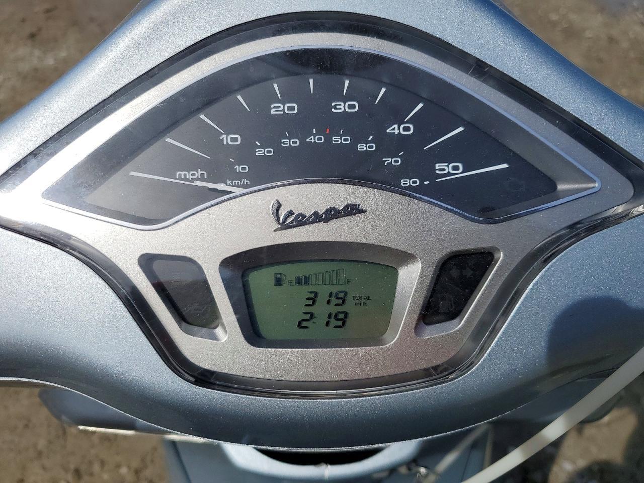 2022 Vespa Primavera 50 4V Ie - Image 7