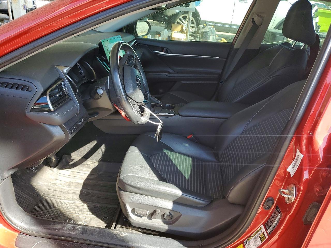 2021 Toyota Camry Se - Фото 7