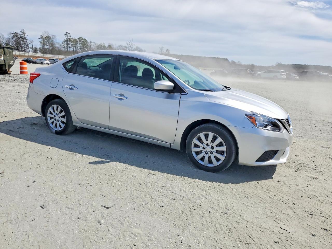 2019 Nissan Sentra S - Image 4