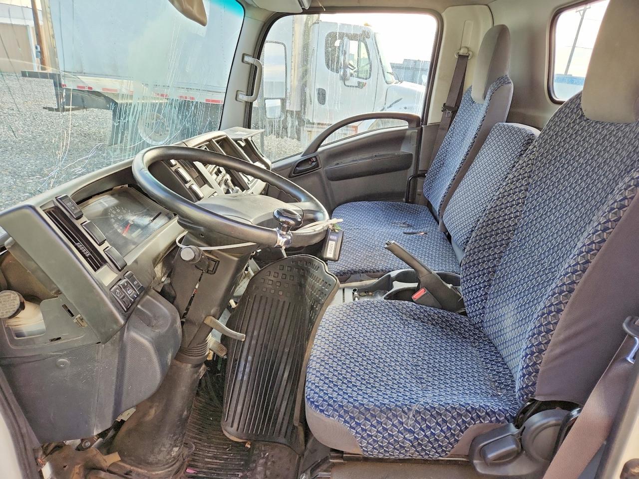 2024 Isuzu Npr Hd Truck Cab And Chassis - Image 7