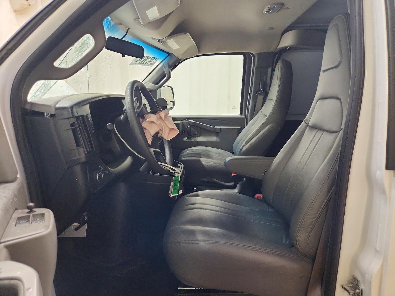 2025 Chevrolet Express G2500 - Image 7
