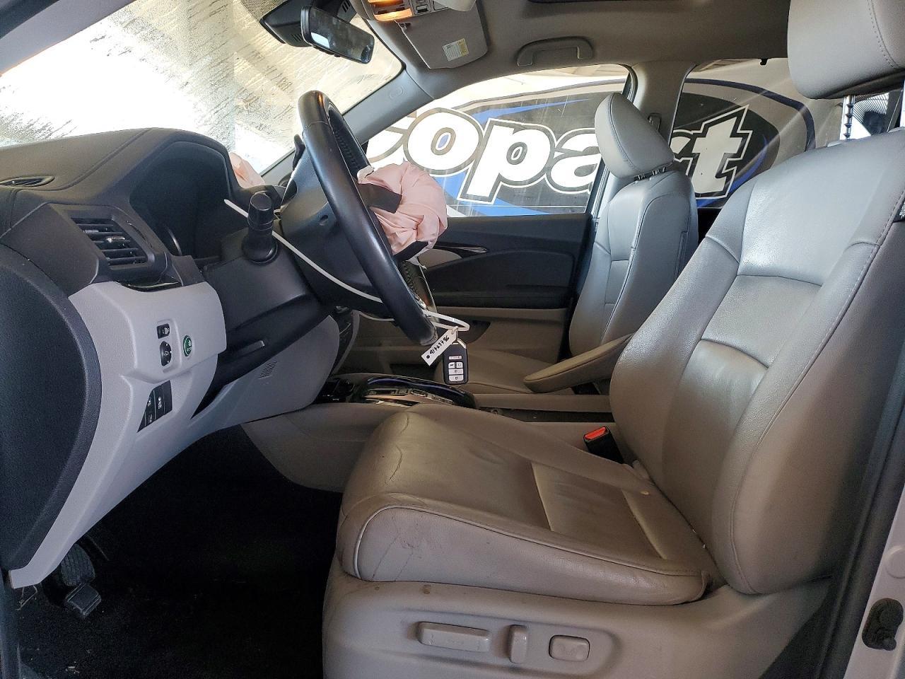 2019 Honda Pilot Touring - Image 7