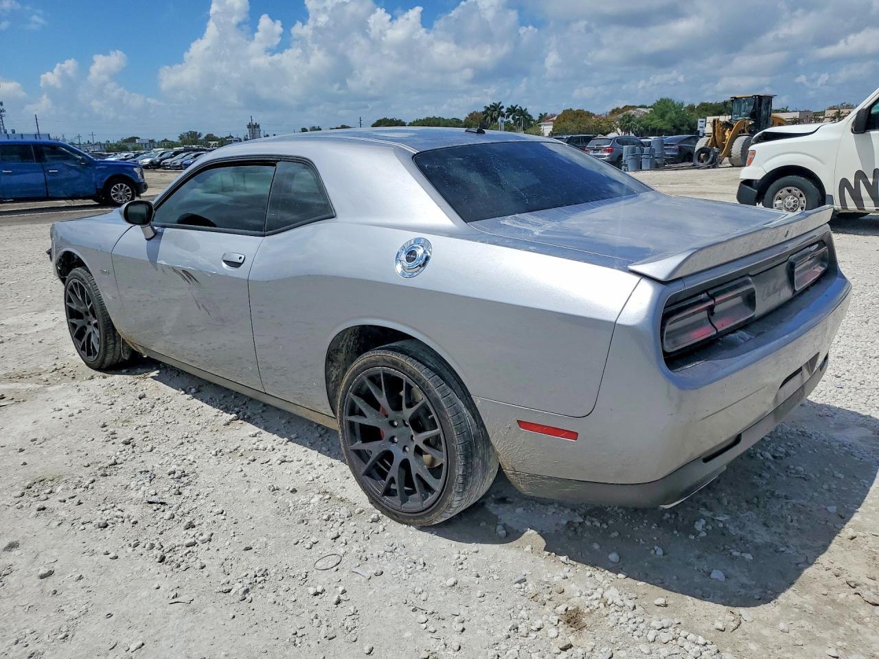 2018 Dodge Challenger R - Фото 2