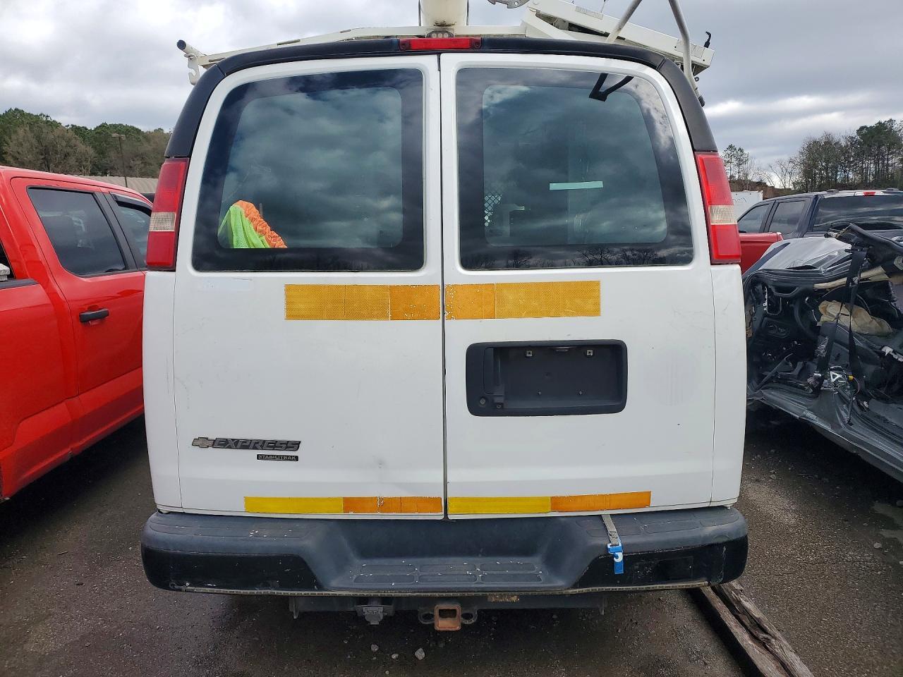 2013 Chevrolet Express G2500 - Фото 6