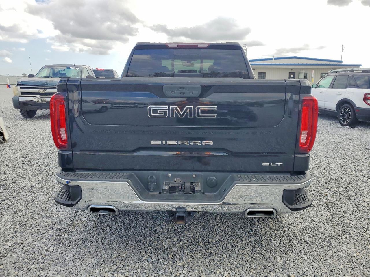 2021 GMC Sierra K1500 Slt - Image 6