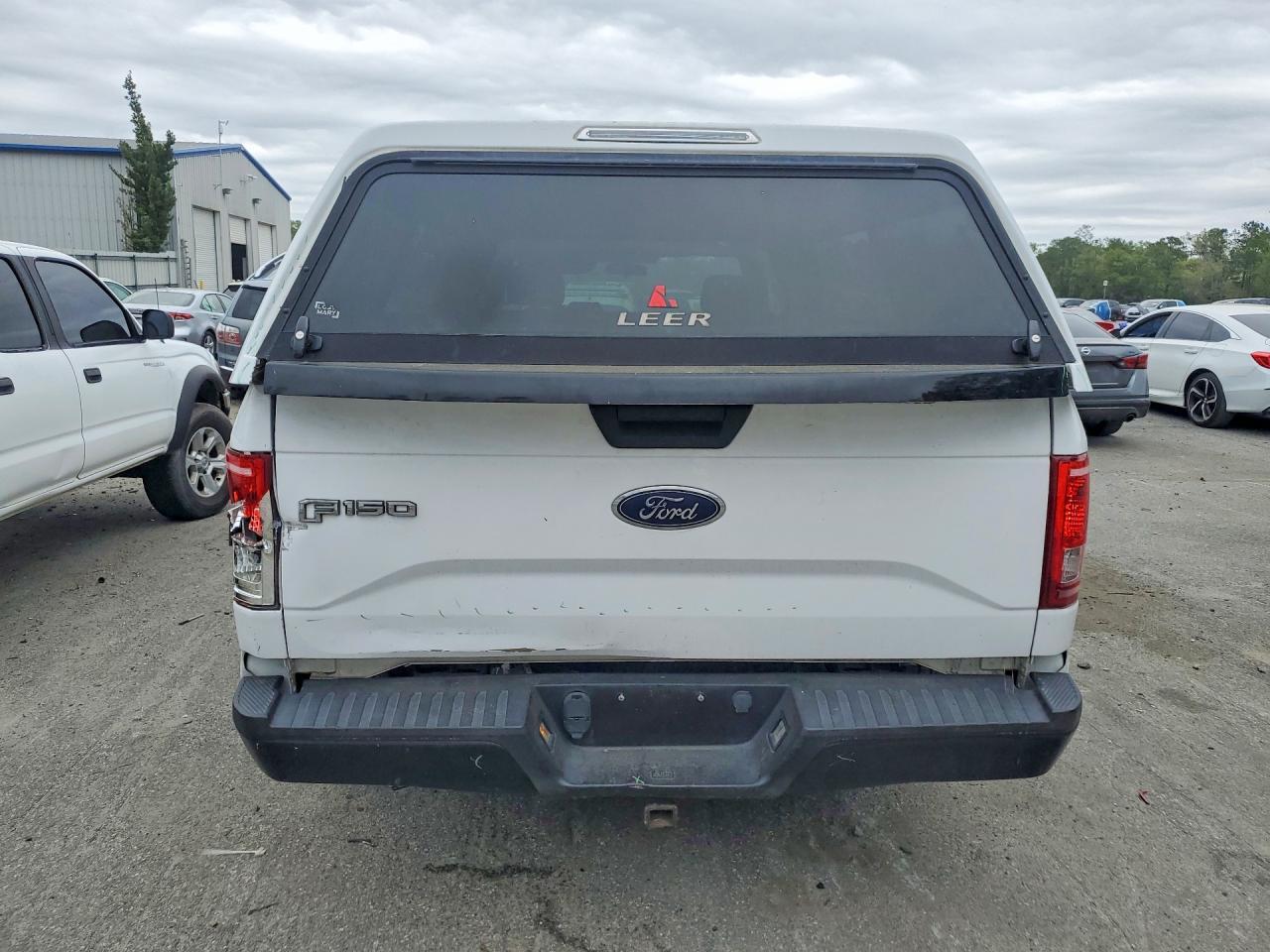 2017 Ford F150 - Фото 6