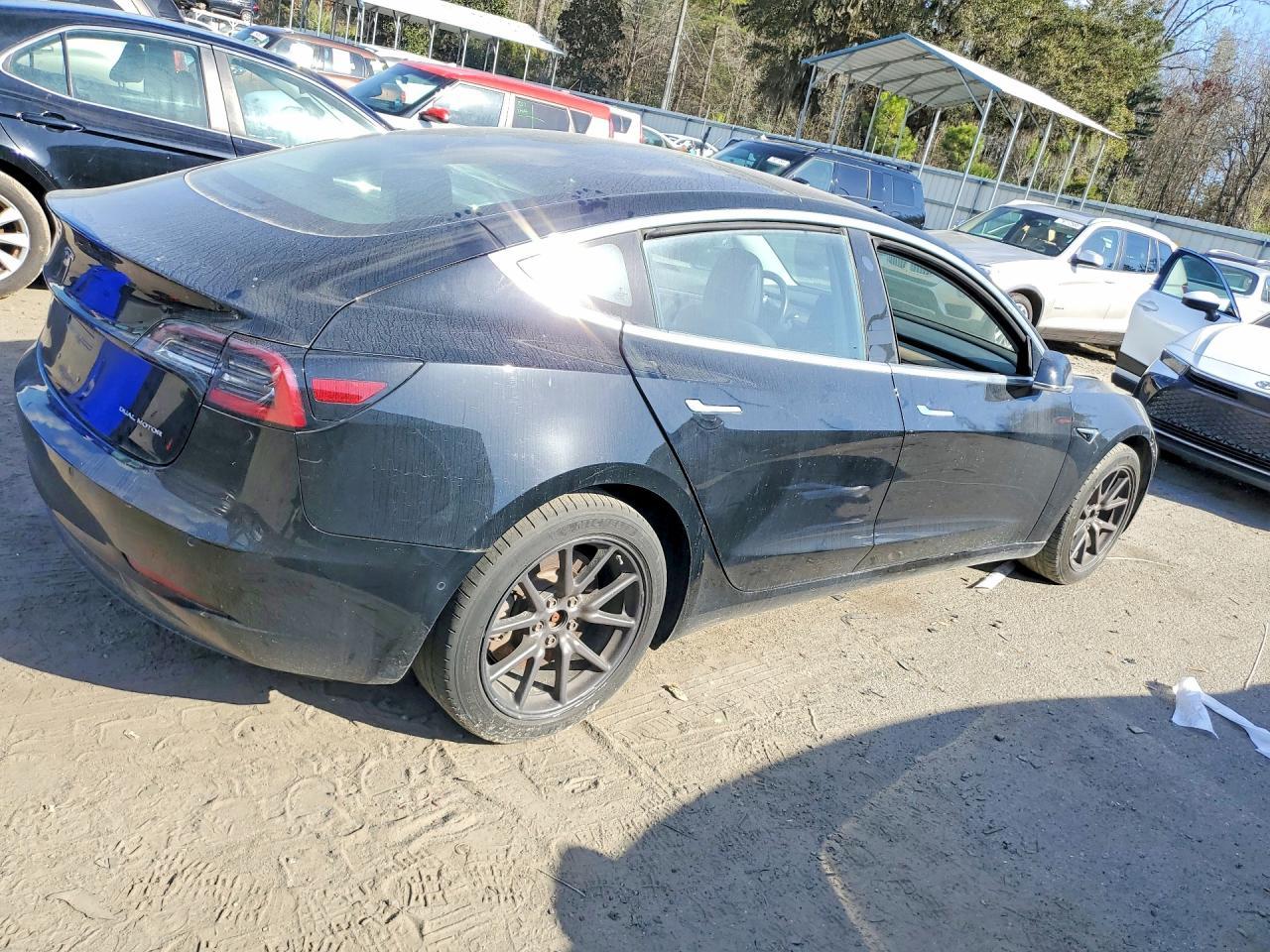 2018 Tesla Model 3 - Image 3