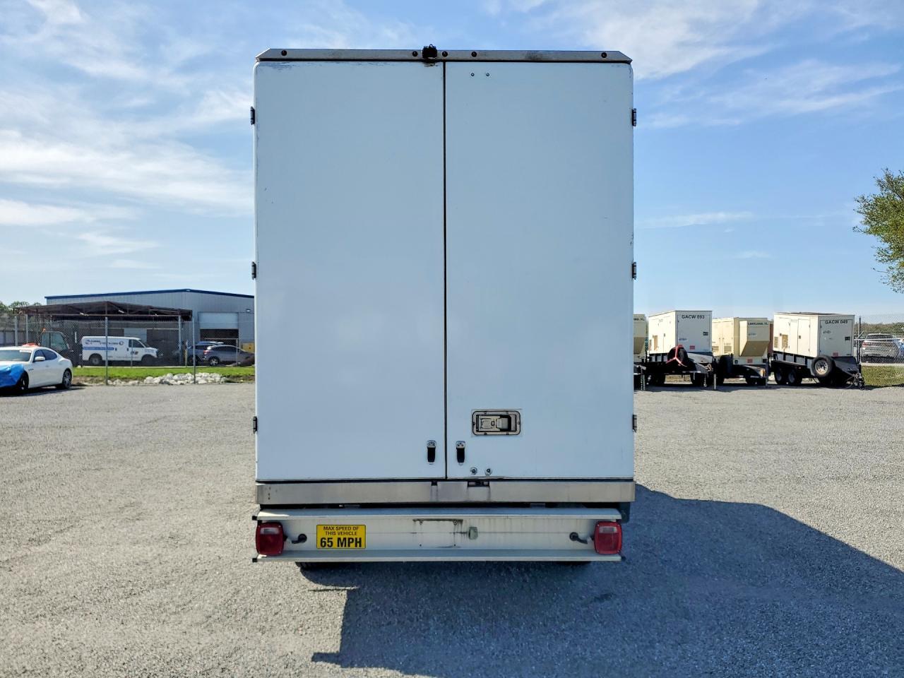 2023 Ford E350 Refrigerated Box Truck - Image 6