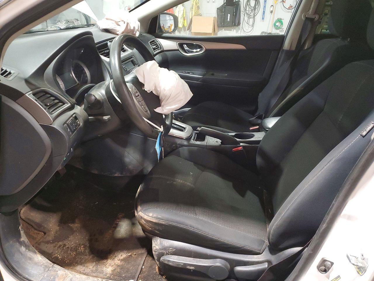 2015 Nissan Sentra S - Фото 7