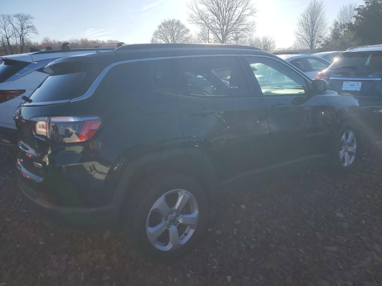 2021 Jeep Compass Latitude - Фото 3
