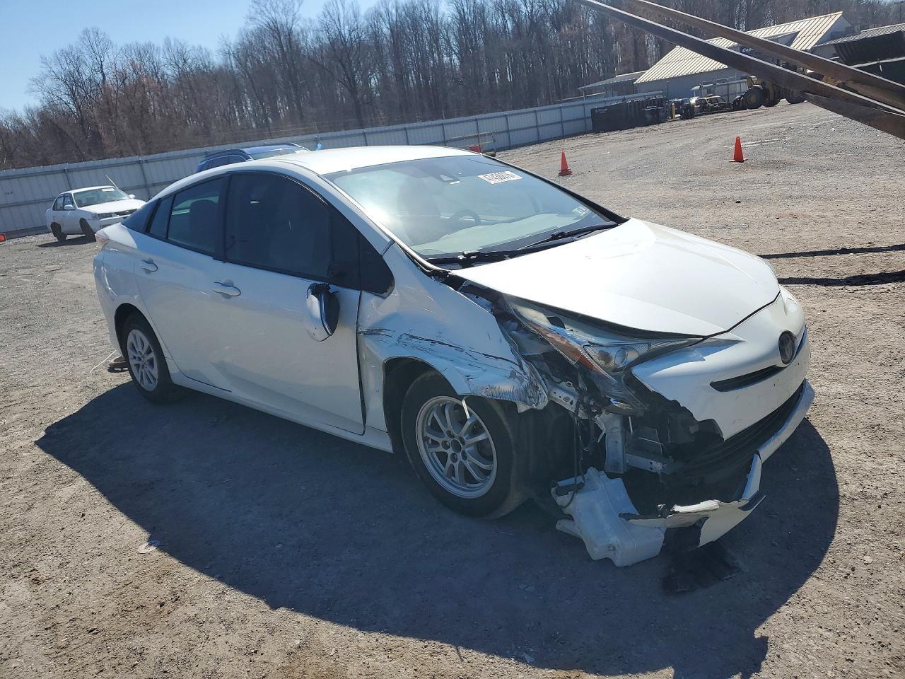 2018 Toyota Prius One - Фото 4