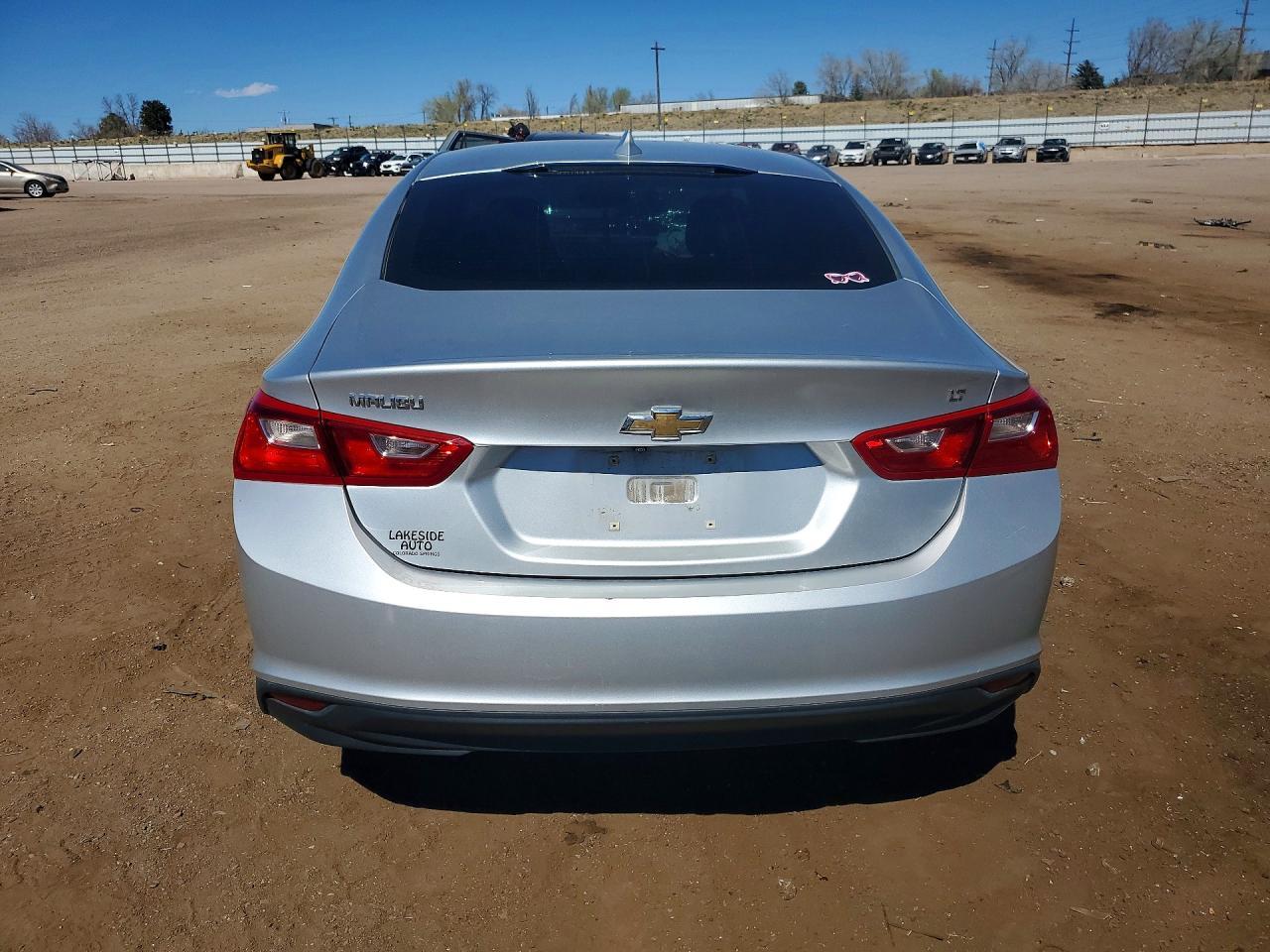 2017 Chevrolet Malibu Lt - Image 6