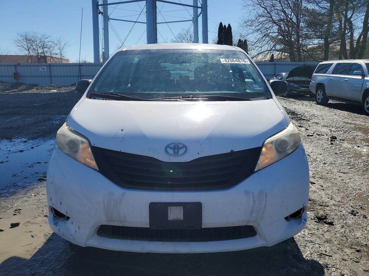 2014 Toyota Sienna Se Premium - Фото 5