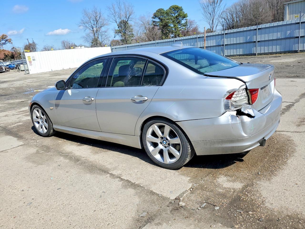 2009 BMW 335 I - Фото 2