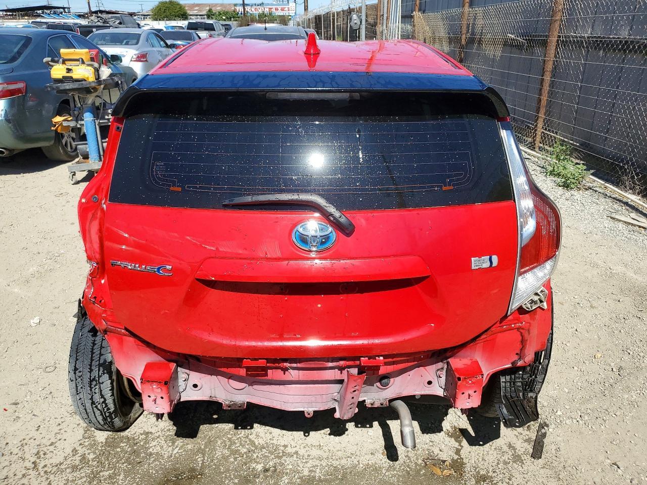 2017 Toyota Prius C Two - Фото 6