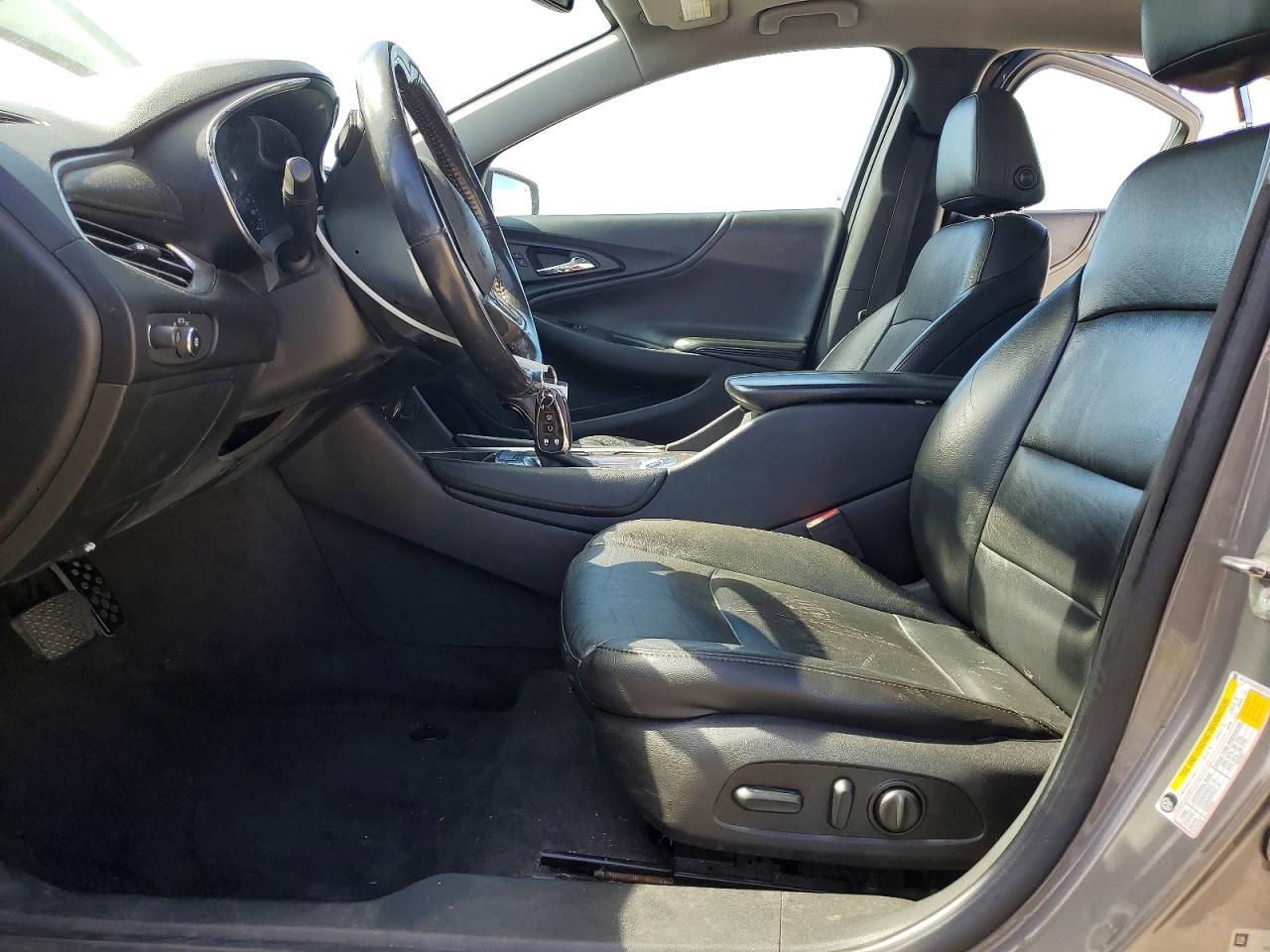 2018 Chevrolet Malibu Hybrid - Image 7