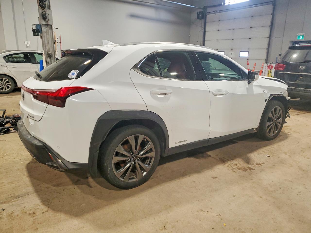 2020 Lexus Ux 250H F Sport - Фото 3