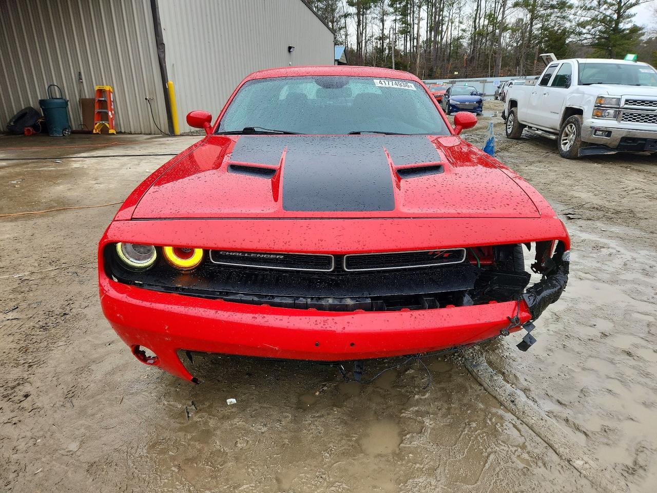 2017 Dodge Challenger R - Image 5