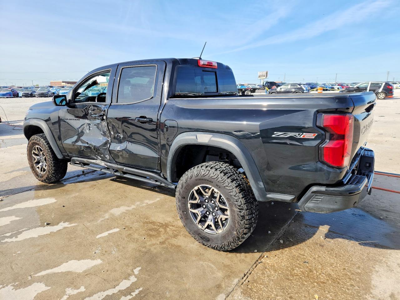 2025 Chevrolet Colorado Zr2 - Фото 2