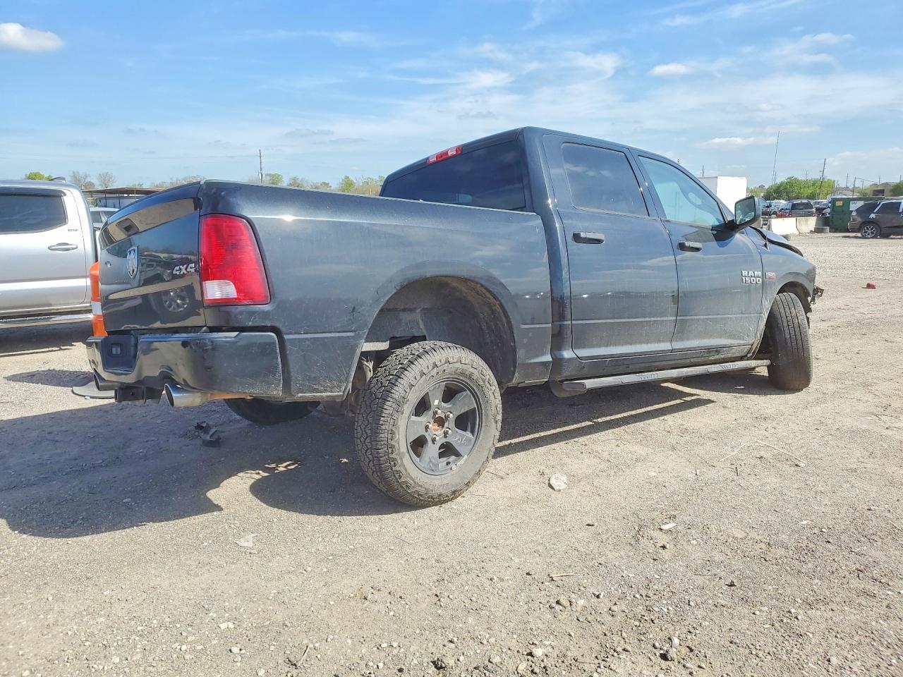 2017 Ram 1500 St - Фото 3