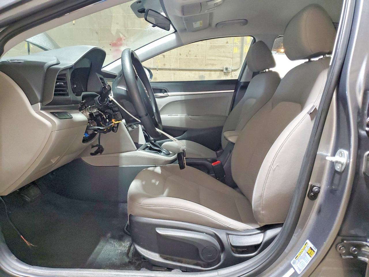 2019 Hyundai Elantra Se - Image 7