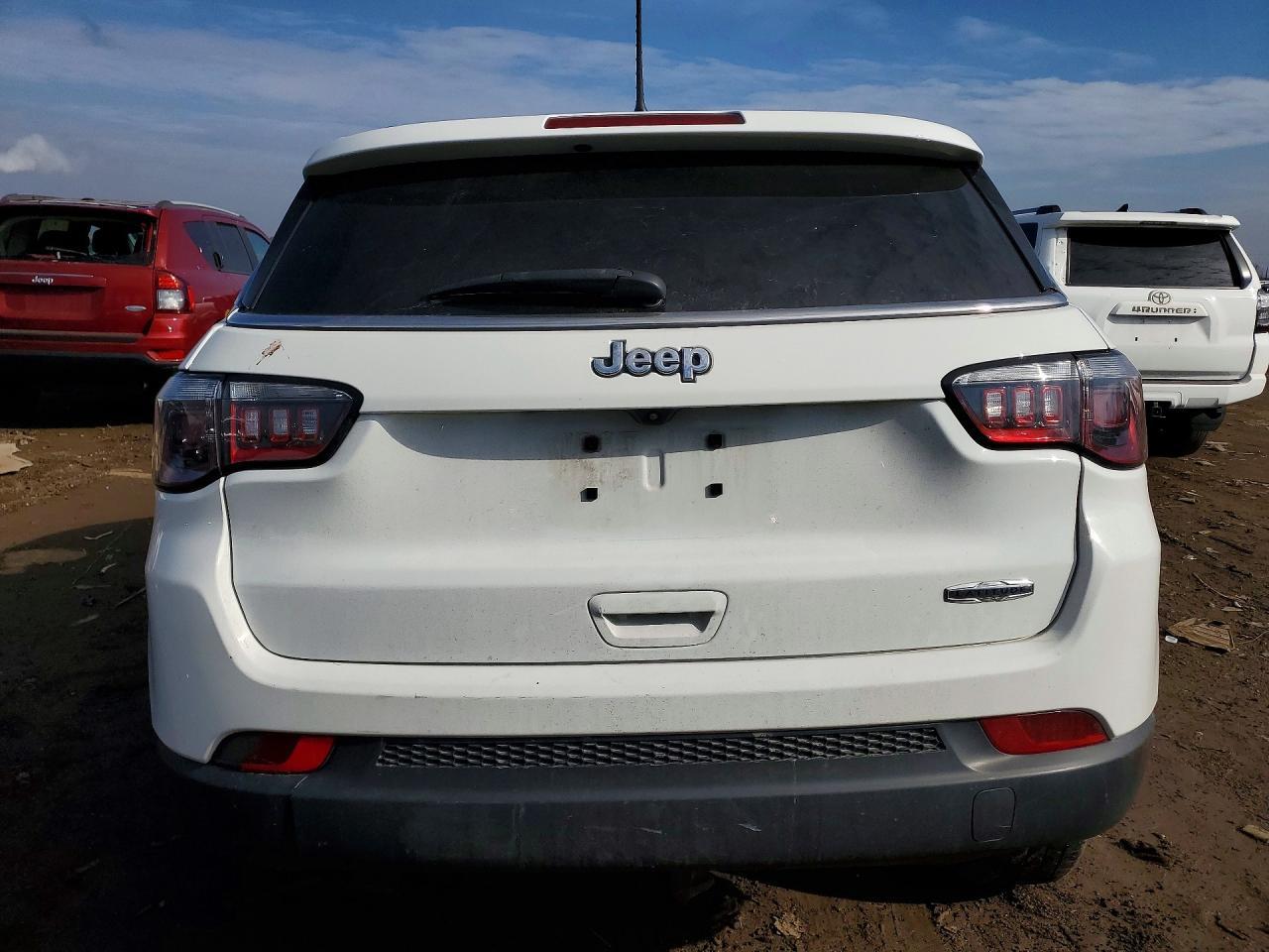 2022 Jeep Compass Latitude - Фото 6