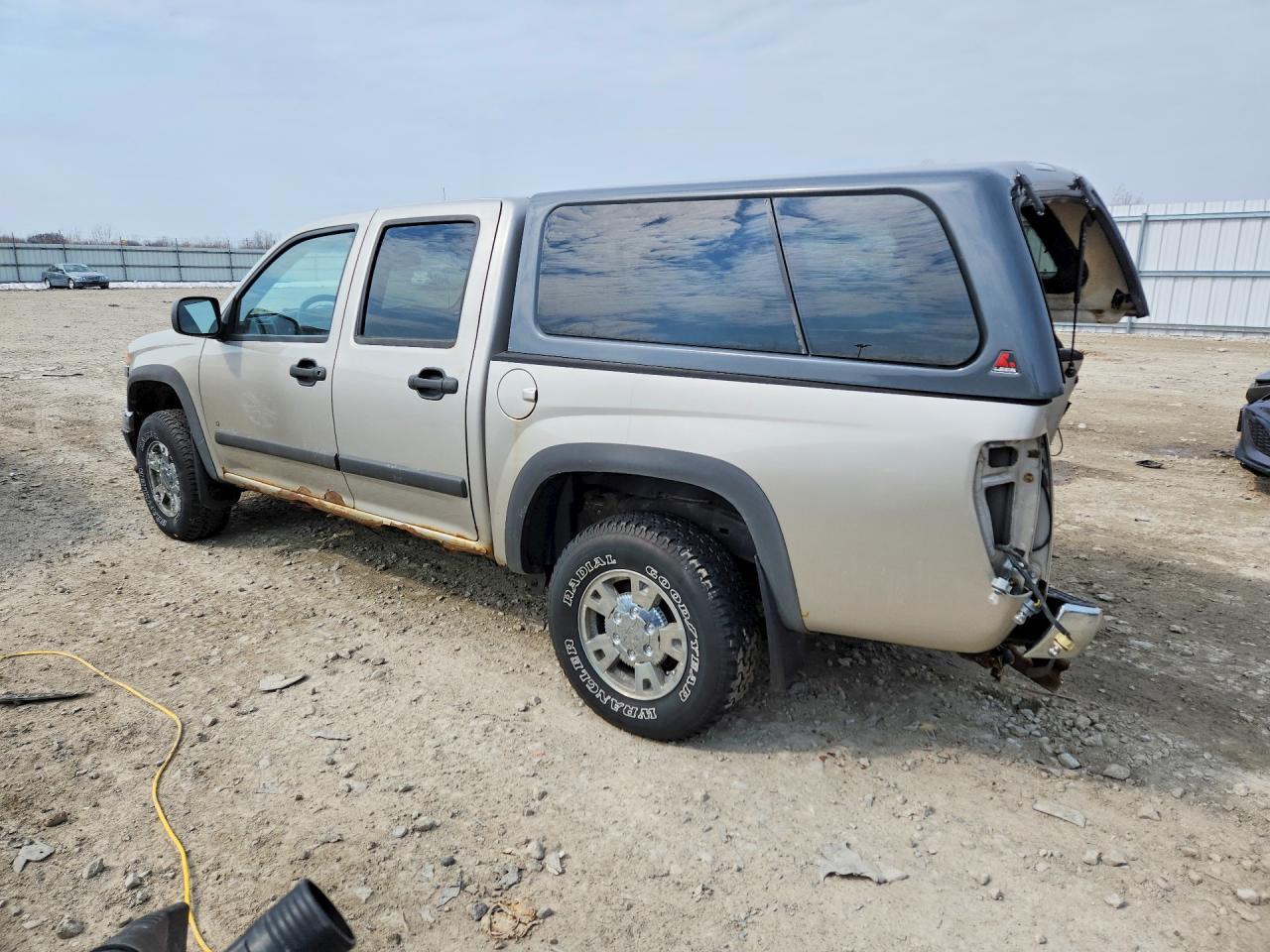 2007 Chevrolet Colorado - Image 2