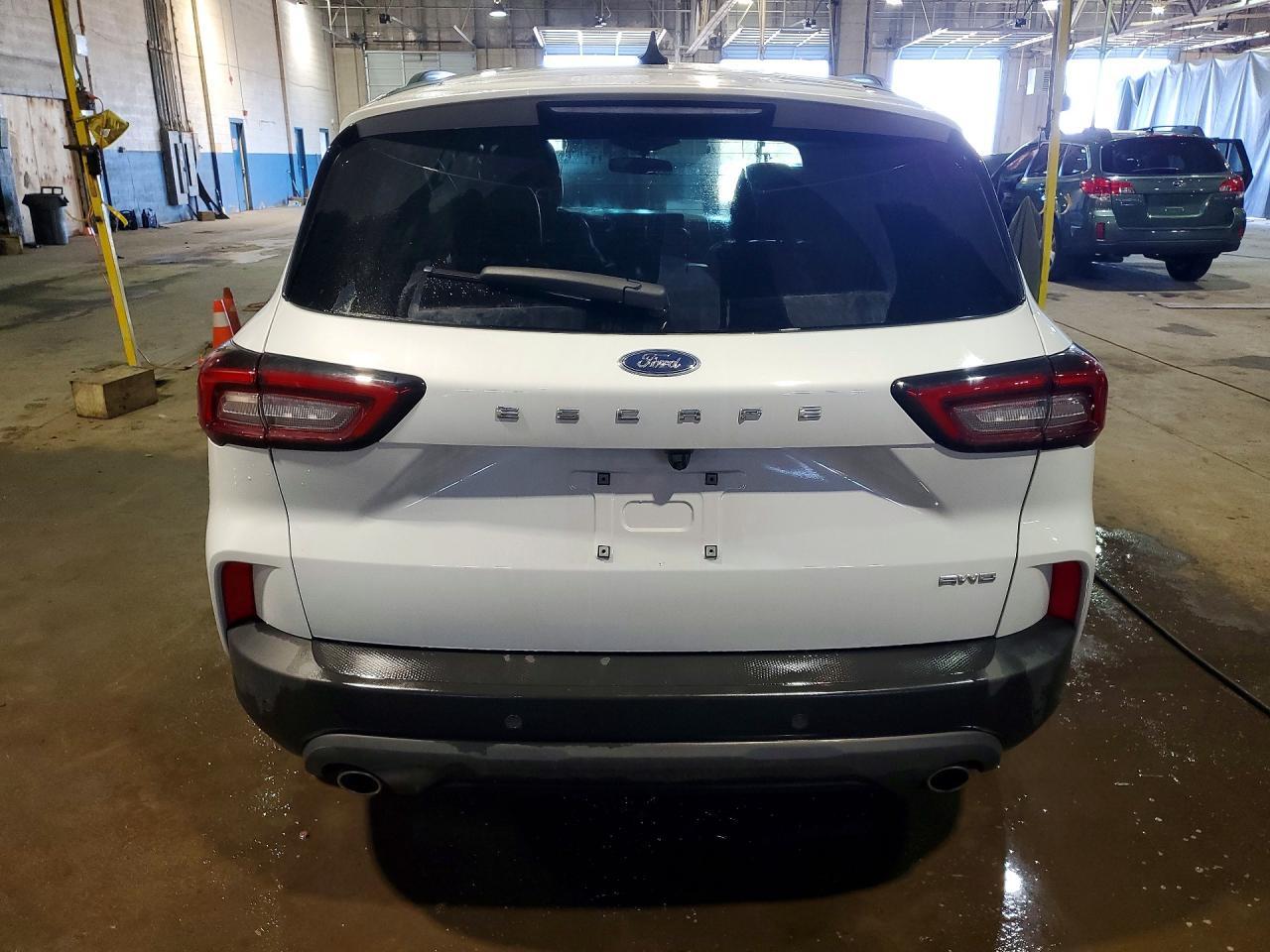 2025 Ford Escape St Line - Image 6