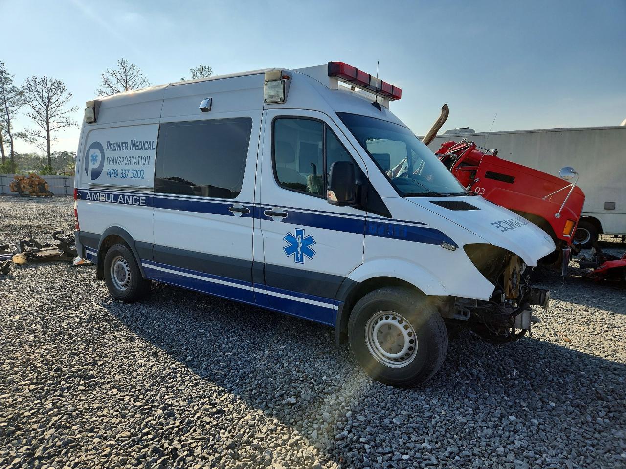 2012 Mercedes Benz Sprinter 2500 Ambulance - Фото 4