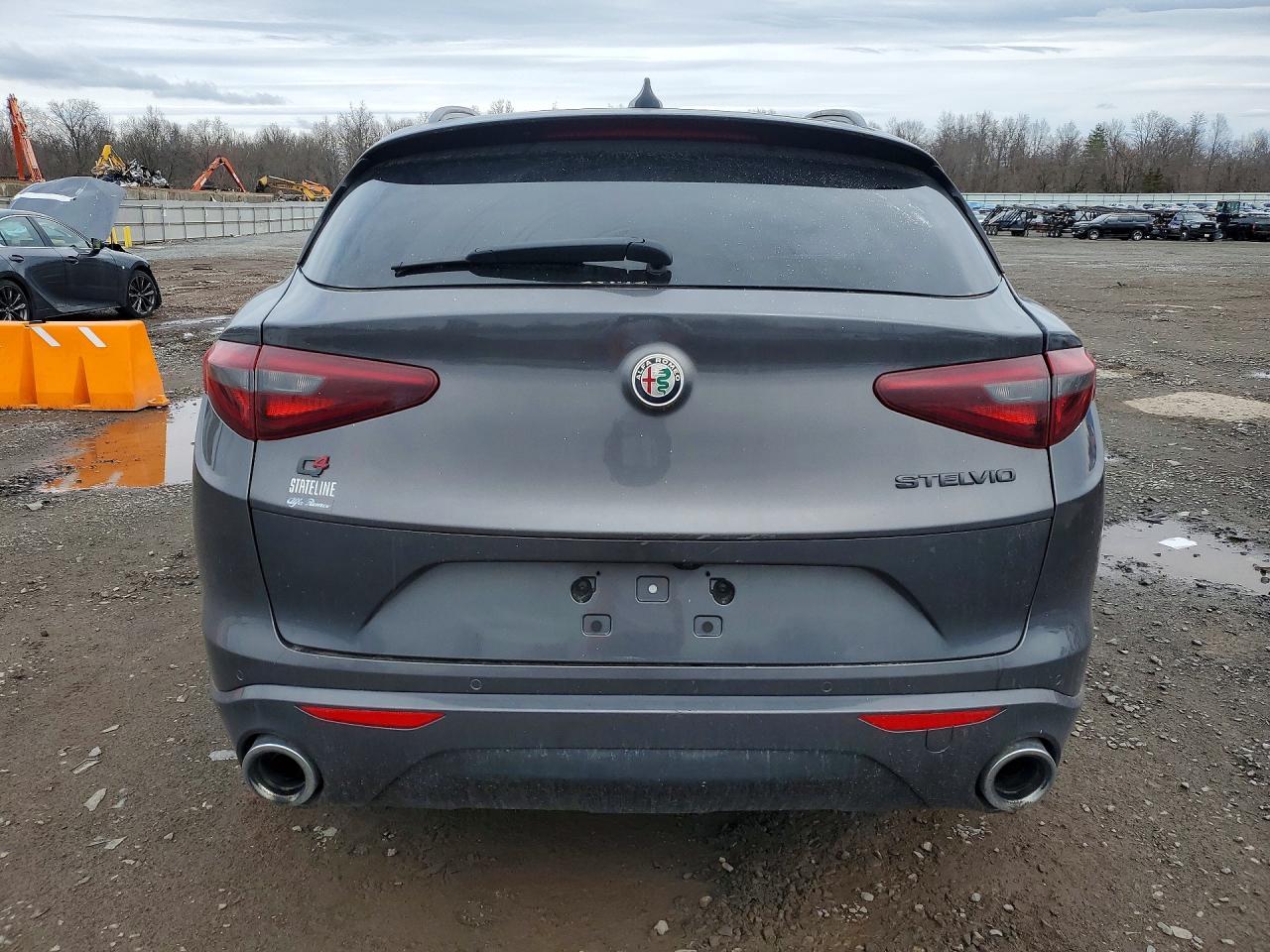 2021 Alfa Romeo Stelvio Ti - Фото 6