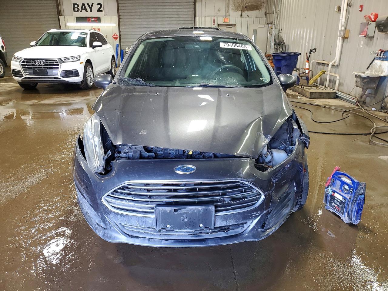 2019 Ford Fiesta Se - Фото 5