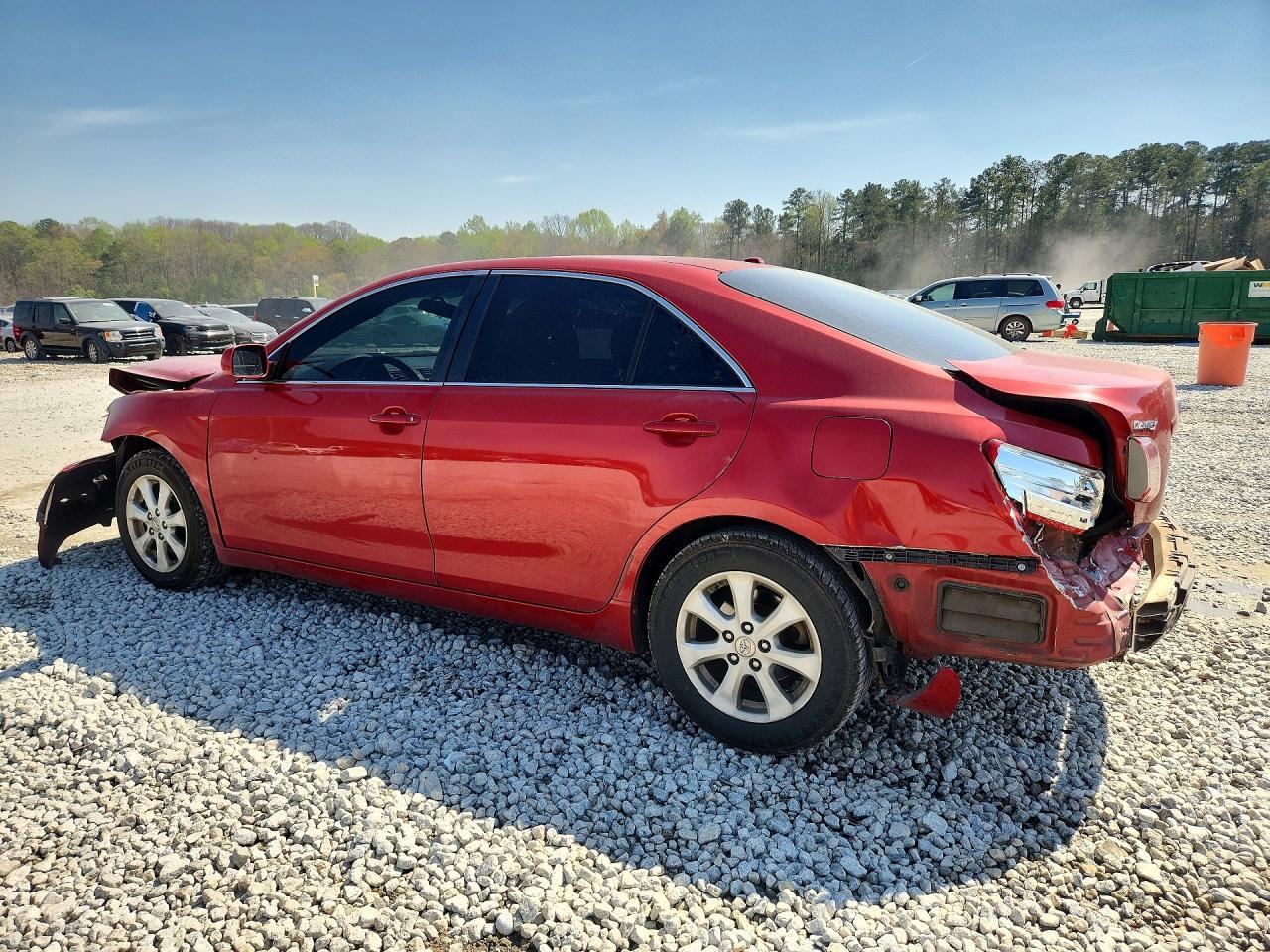 2011 Toyota Camry Le - Image 2