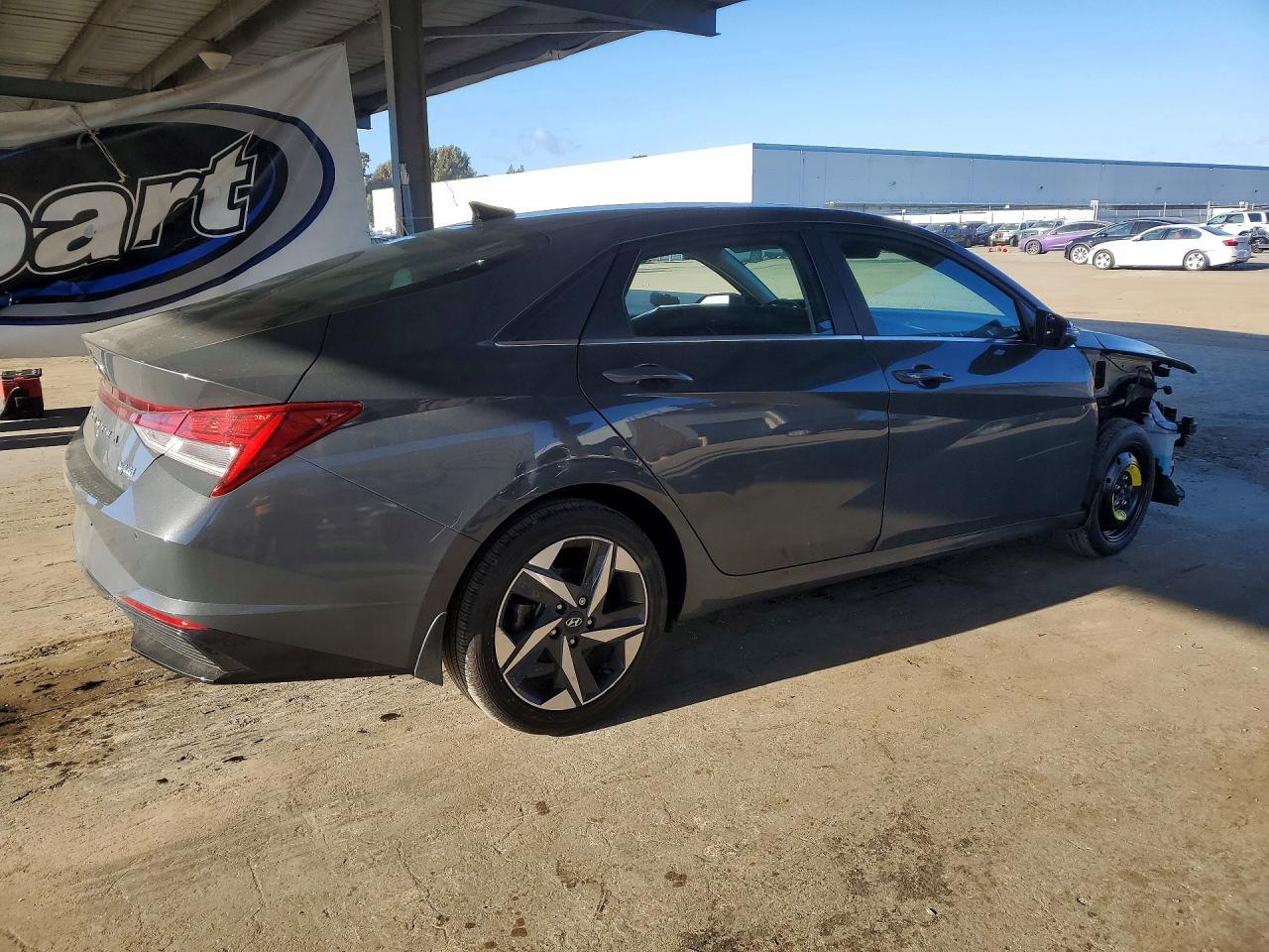 2023 Hyundai Elantra Hybrid Limited - Фото 3