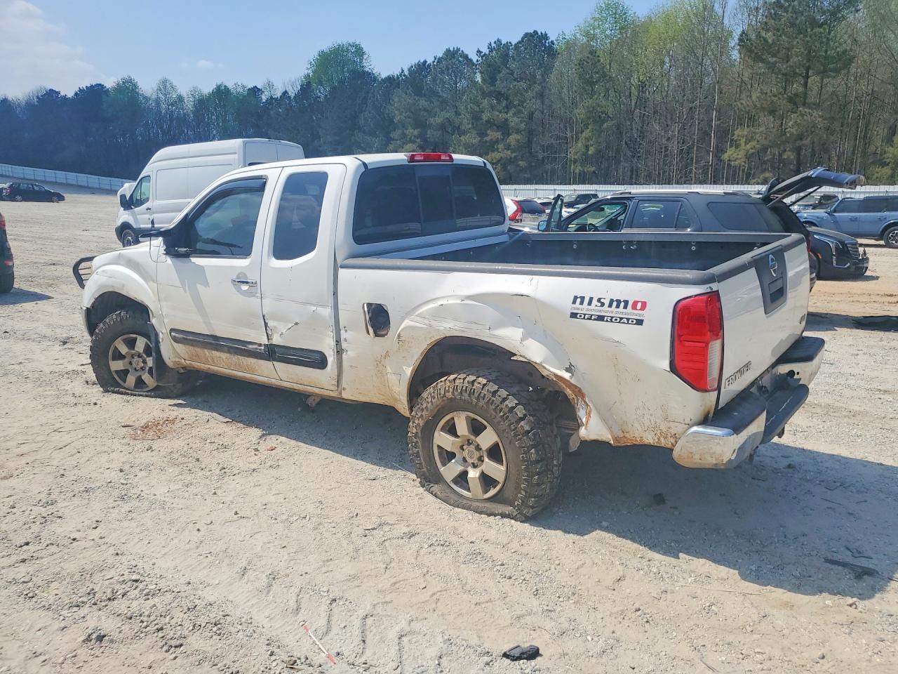 2006 Nissan Frontier Se - Image 2