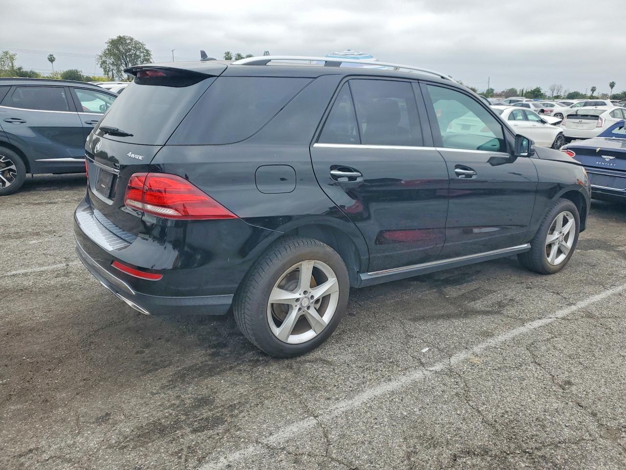 2016 Mercedes-Benz Gle 350 4Matic - Фото 3
