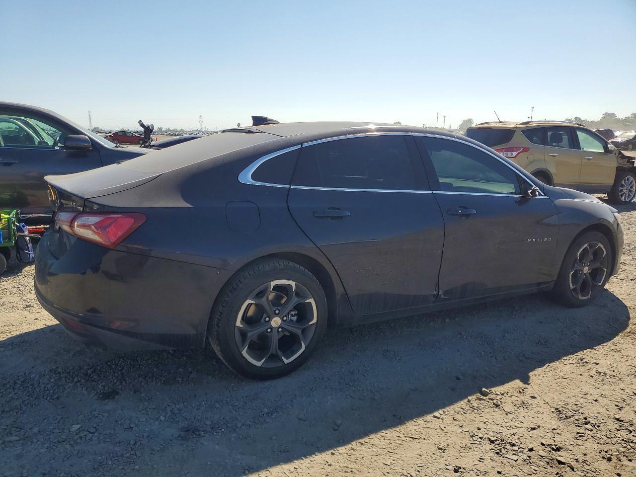 2022 Chevrolet Malibu Lt - Фото 3