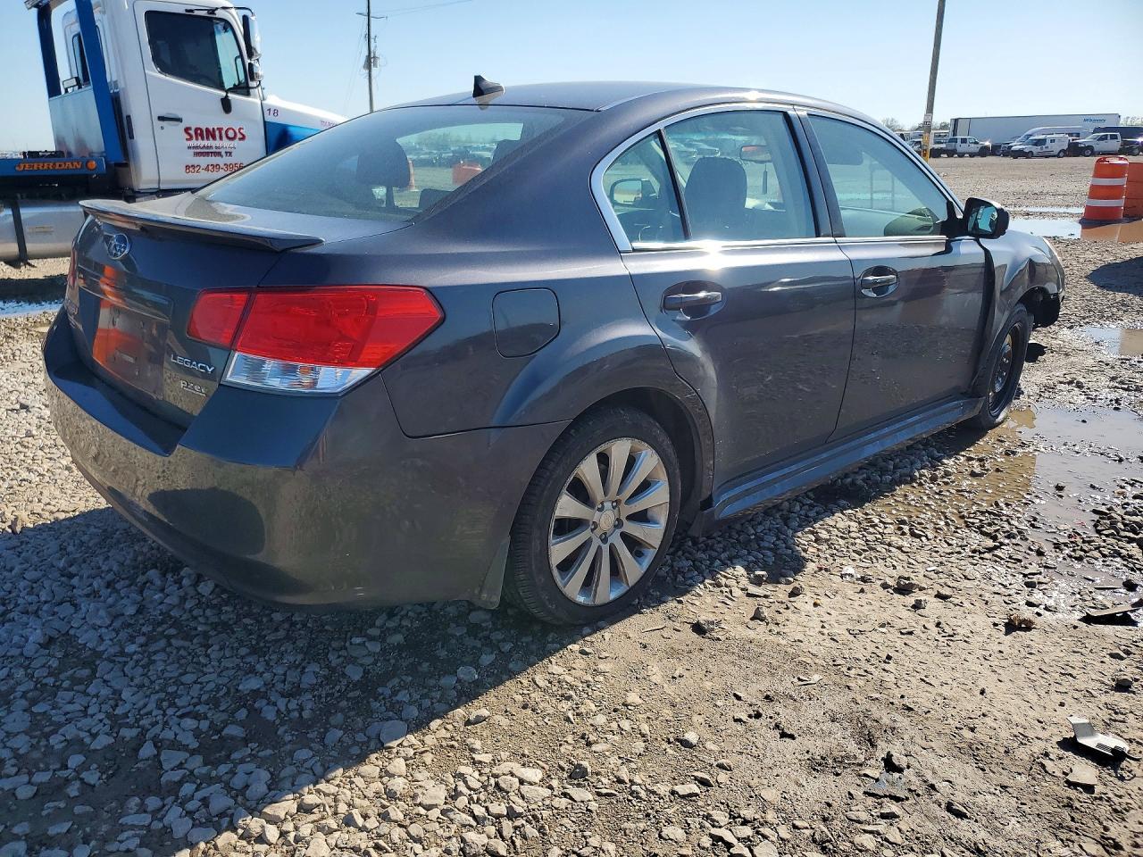2011 Subaru Legacy 2.5I Limited - Фото 3