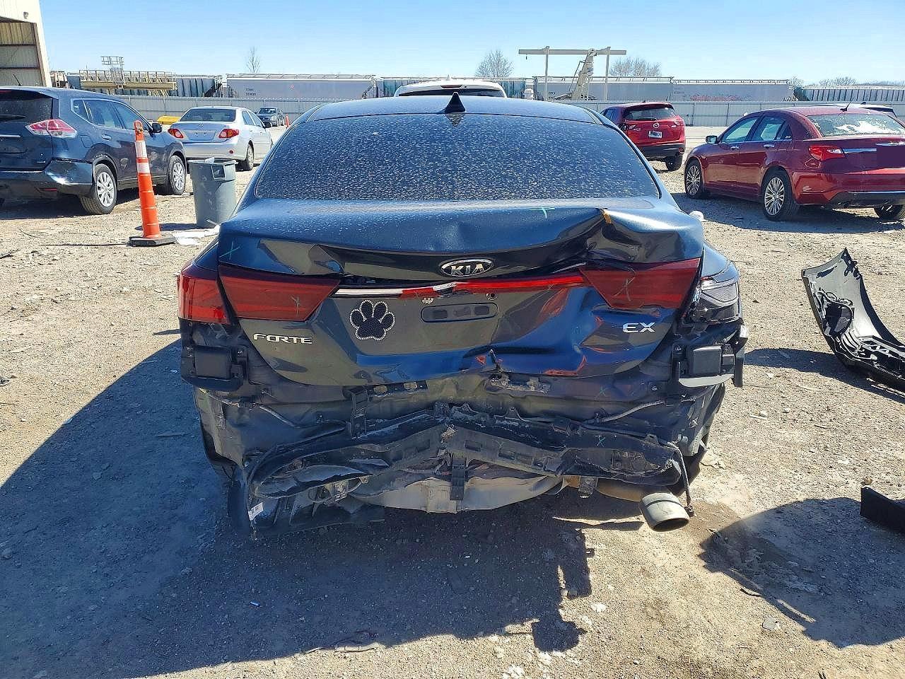 2020 Kia Forte Ex - Image 6