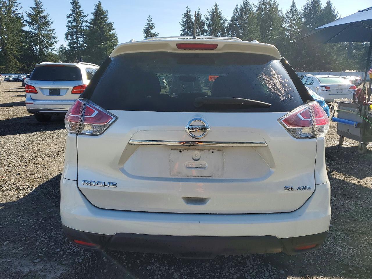2015 Nissan Rogue - Image 6