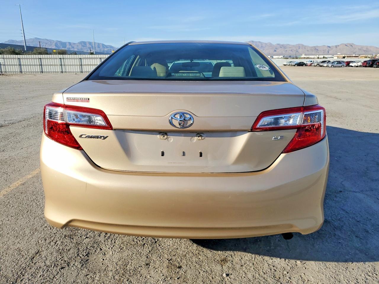 2012 Toyota Camry Le - Image 6