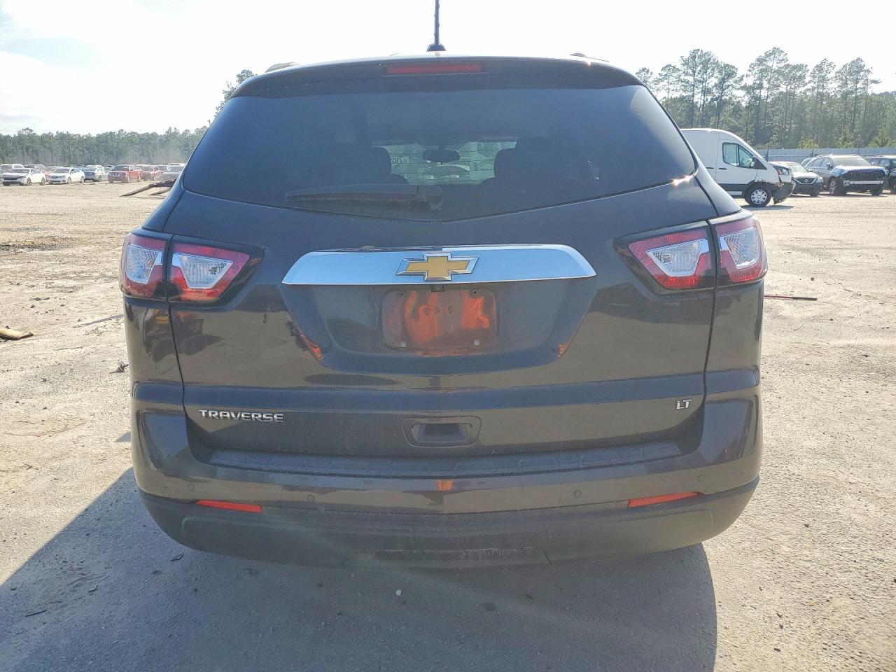 2017 Chevrolet Traverse Lt - Image 6
