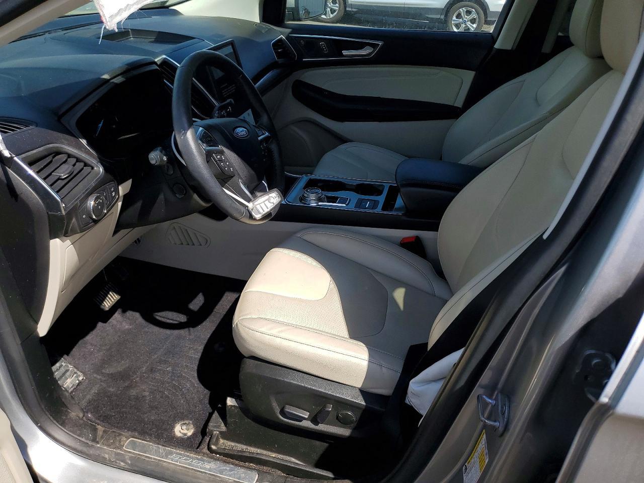 2022 Ford Edge Titanium - Фото 7