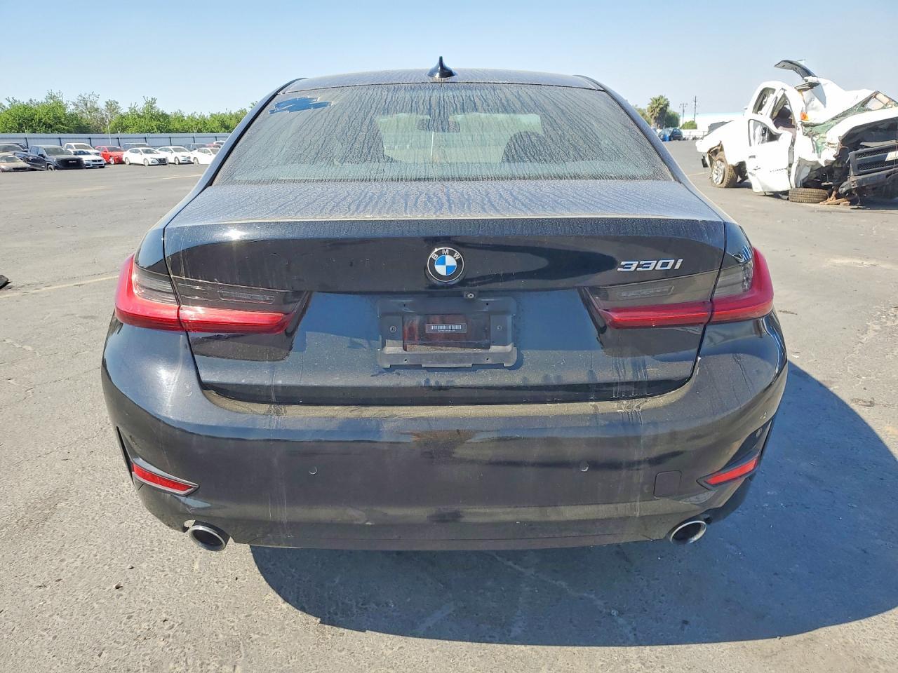 2020 BMW 330I - Фото 6