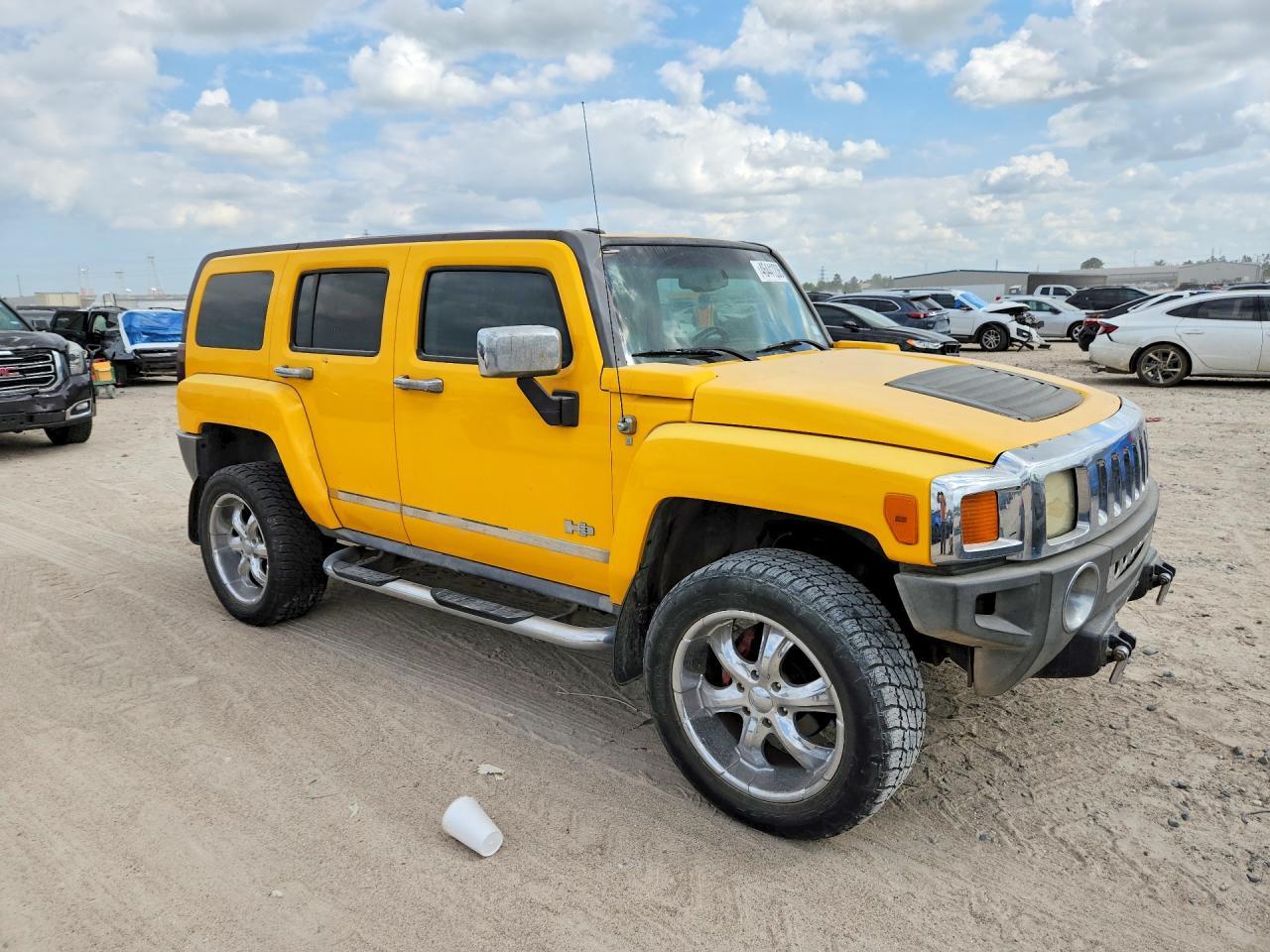 2007 Hummer H3 - Image 4
