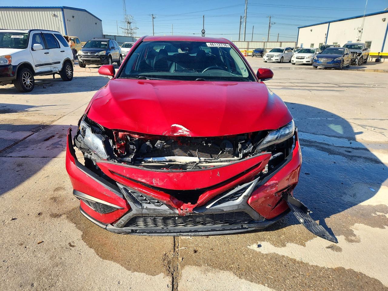 2022 Toyota Camry Se - Фото 5