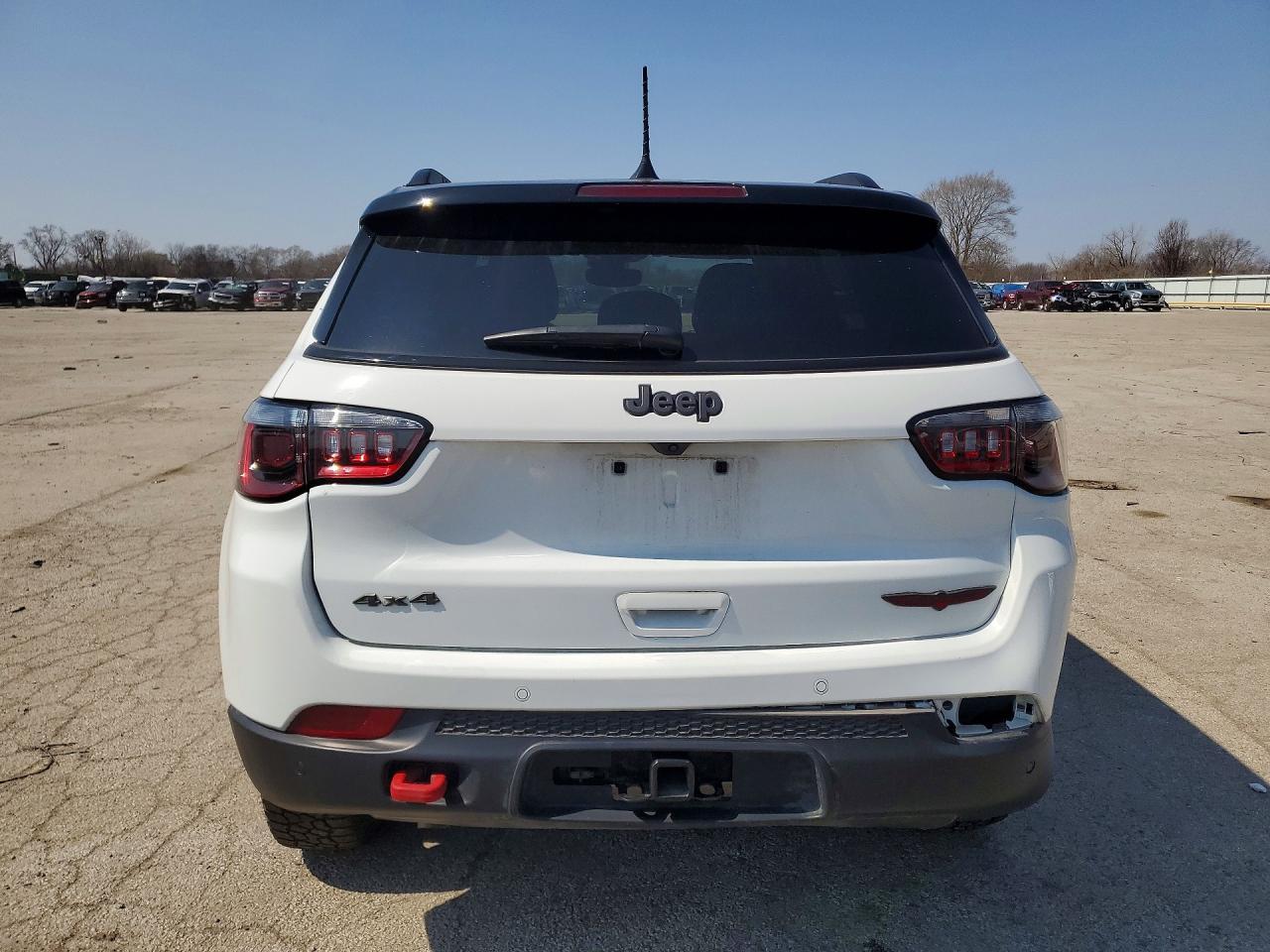 2025 Jeep Compass Trailhawk - Image 6