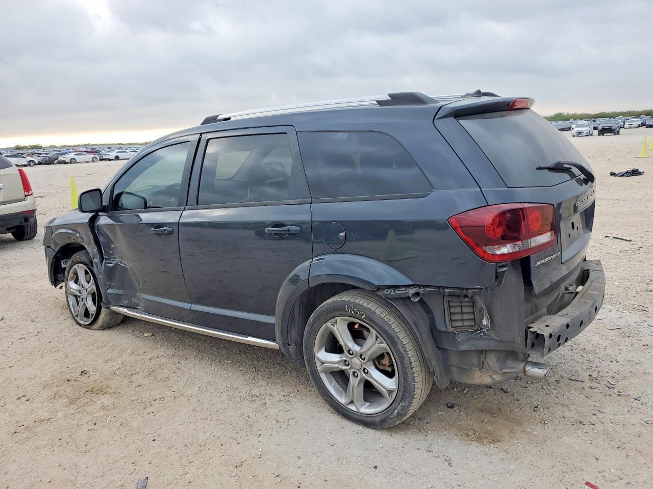 2017 Dodge Journey Crossroad - Фото 2